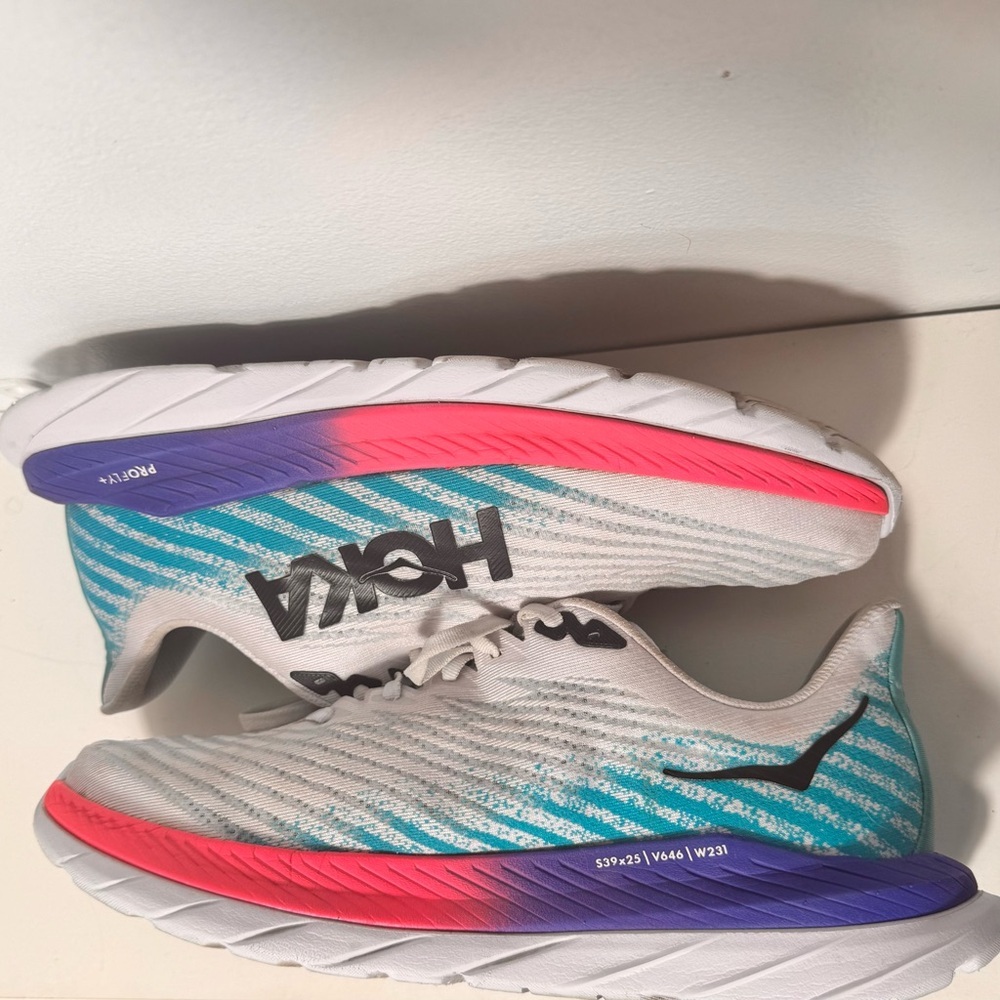 HOKA One One Mach 5 White Scuba Blue Running‎ Shoes Sz 10.5 D Missing Insoles